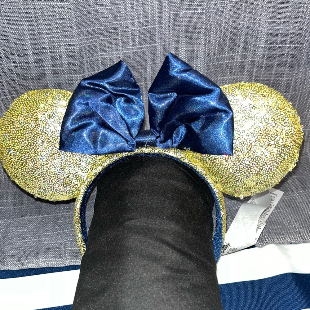 Disney 50th Anniversary Gold Sequin Minnie Mouse Ears BNWT